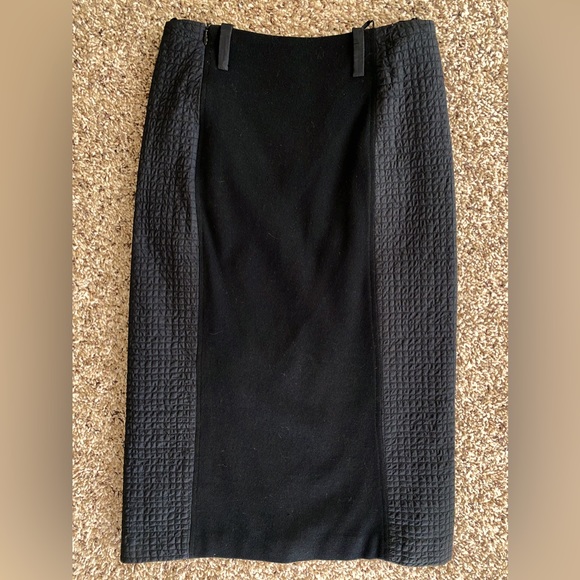Bellvilles Dresses & Skirts - Bellvilles Black pencil Skirt 100% wool quilted side panels Lined size S